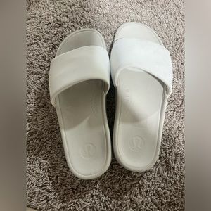 Lulu lemon slides